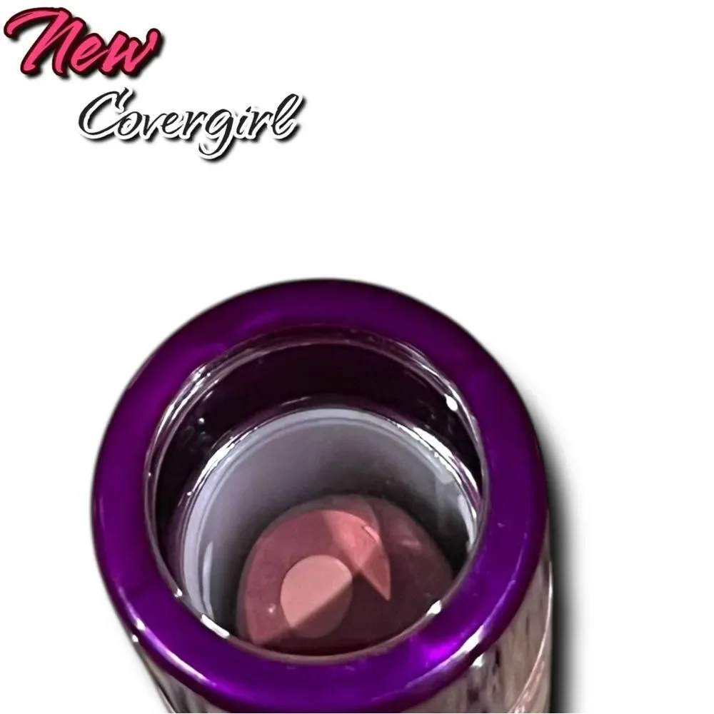 New COVERGIRL Simply Ageless Moisture Renew Core Lipstick – 250 Gracious P